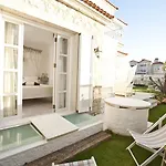Hane Boutique 3*
