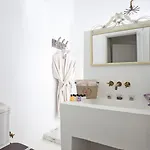 Hane Boutique אלאקאטי